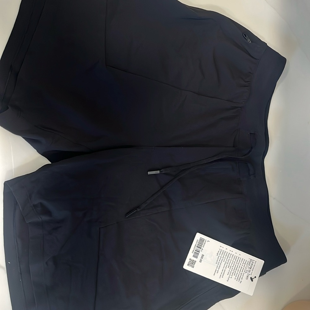 License to train short 7” large